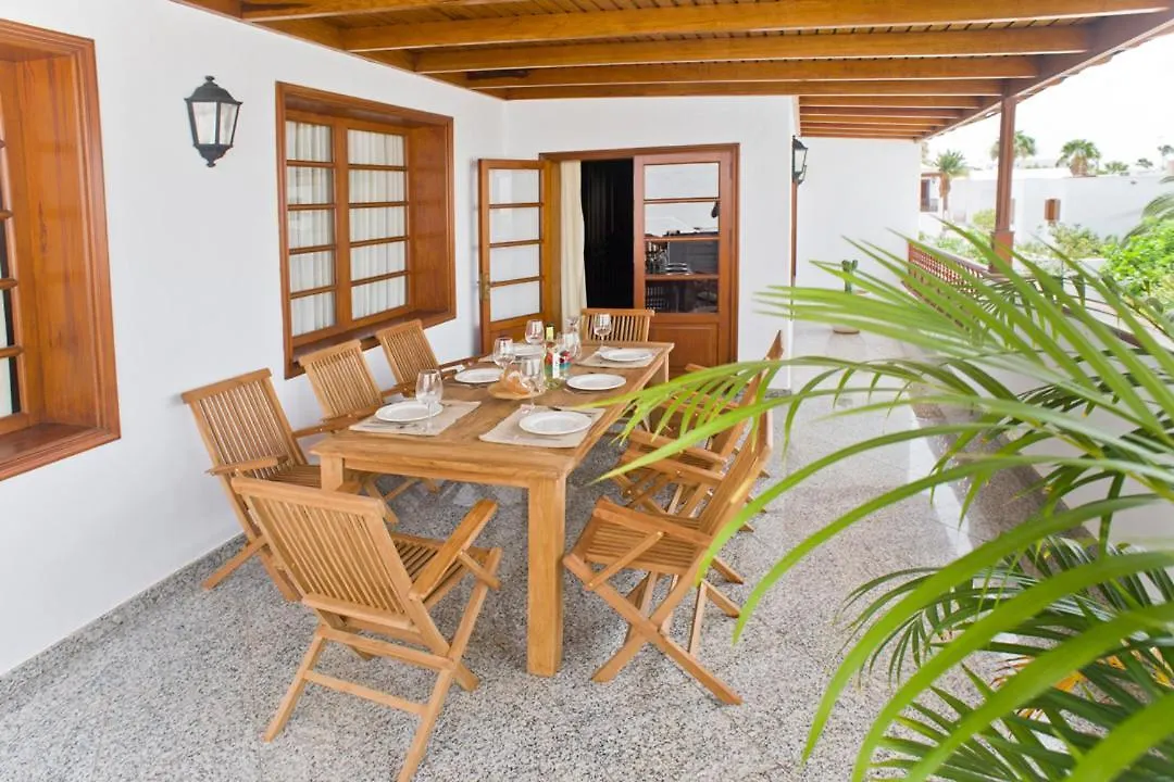 Villa Pilar Puerto del Carmen  0*, Puerto del Carmen (Lanzarote)